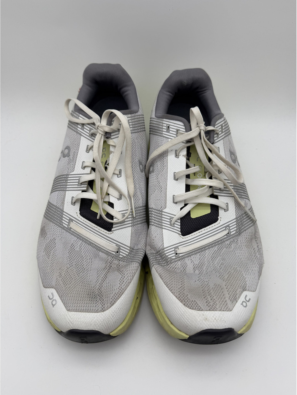 On Running Cloud Sneakers Men's Size 11 White Gray